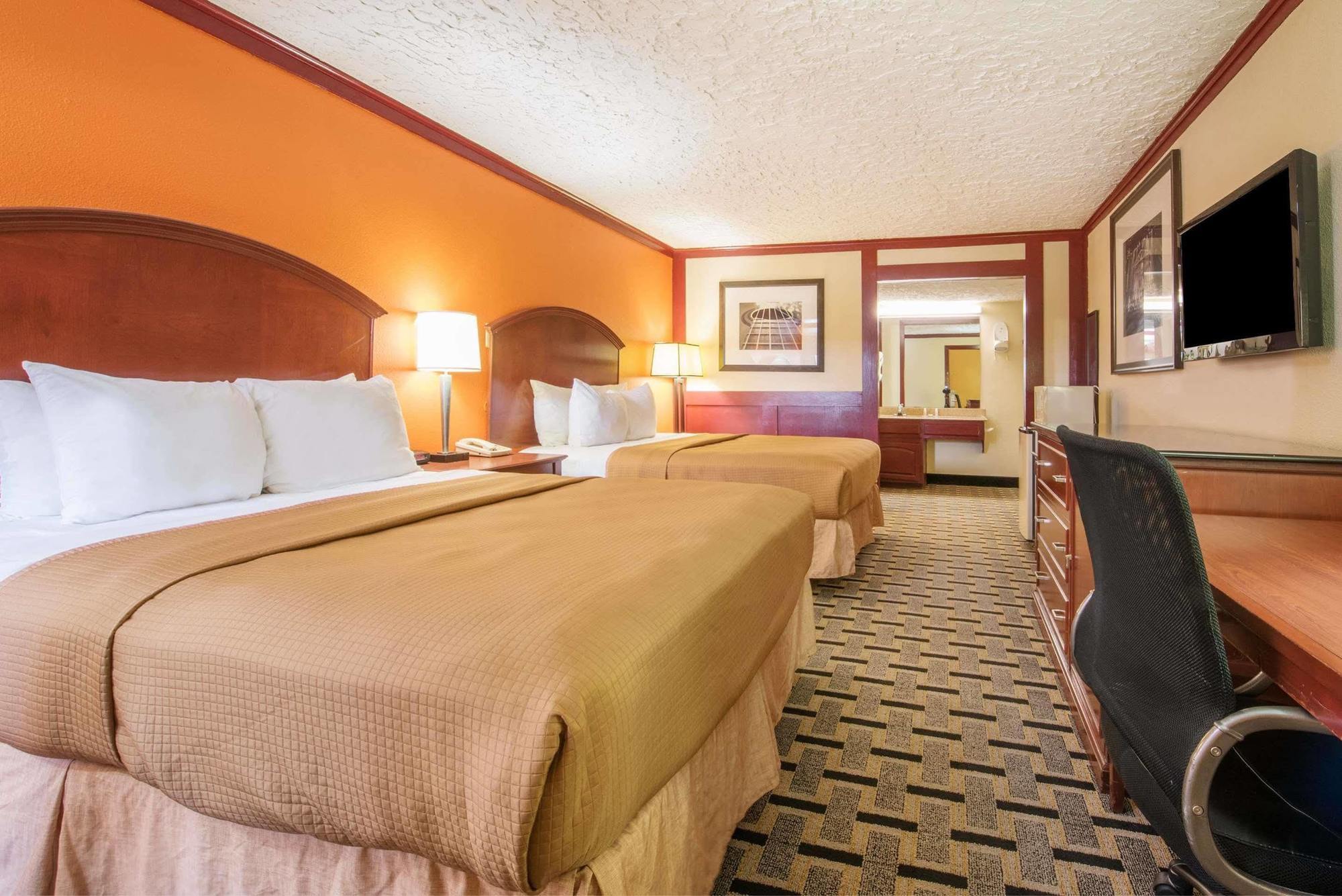 Howard Johnson By Wyndham San Marcos Exteriér fotografie